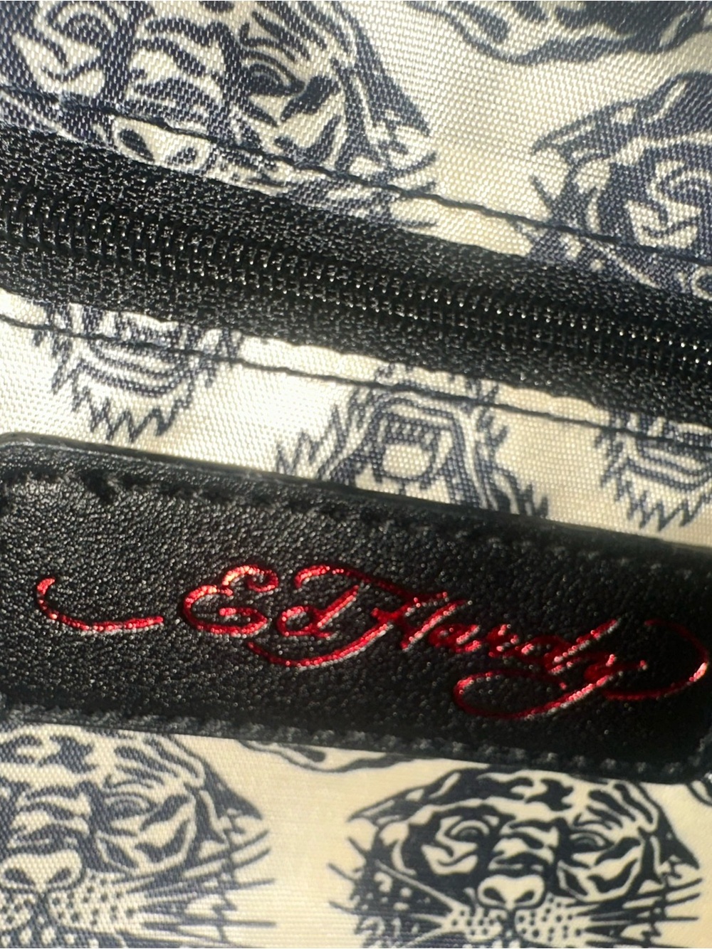 Ed Hardy Black Shoulder Bag with Red and Multicolor Graphics - Picture 6 of 7